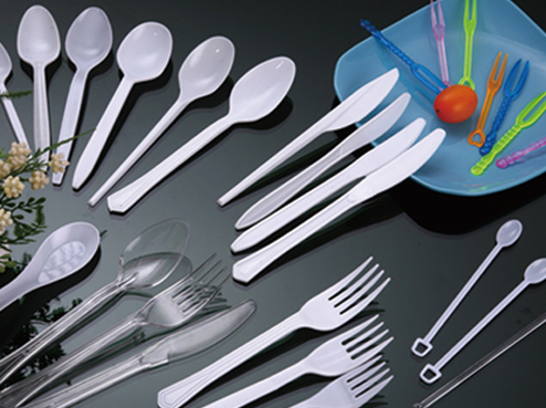 Produsele din plastic cu volum redus pot fi produse folosind matrițe de injecție